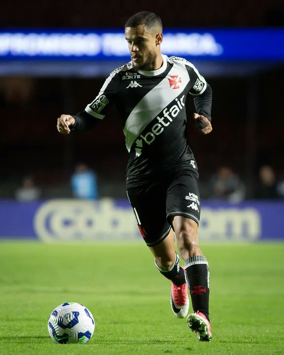 A informação que chega de Birminghan é de que o Aston Villa e os empresários de Coutinho seguem conversando e a intenção realmente é pela rescisão de contrato. Contudo, o grande empecilho é que as partes ainda precisam chegar a um acordo pela dívida que o clube tem com o jogador