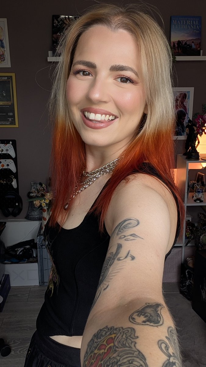 First stream of July! 🫠☀️