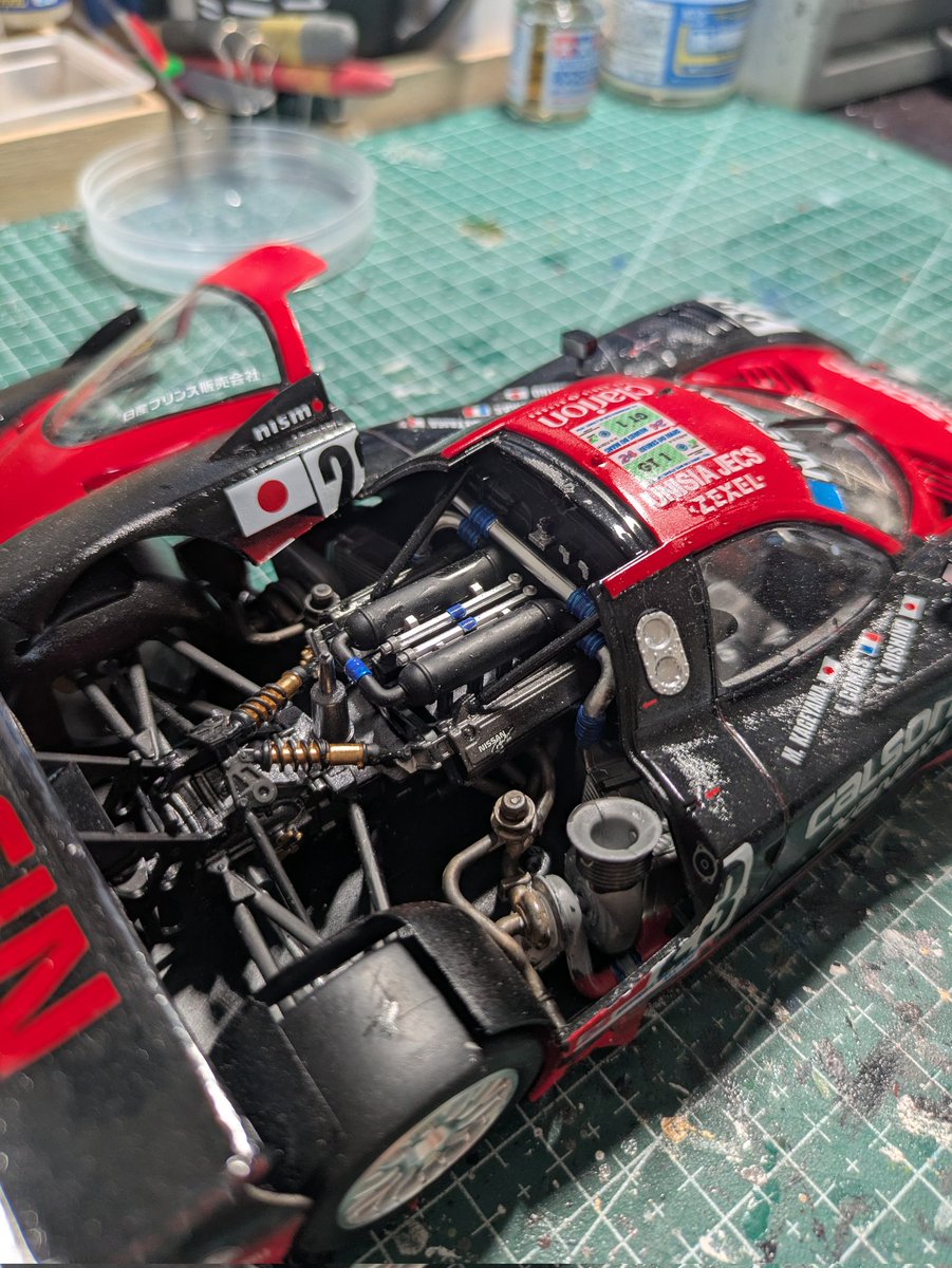 t_wakou's tweet image. 実は完成品まだまだあります。
『ニッサン R390 GT1』
最近車キットが多く戦闘機よりも綺麗に慎重に作る車はそのスリルが心地よくなり始めまして…
今回のキットはカーナンバーの切れがなく自分で切って合うようにするなどとても大変でしたが個人的満足な仕上がりです。
#プラモデル
#プラモデル完成