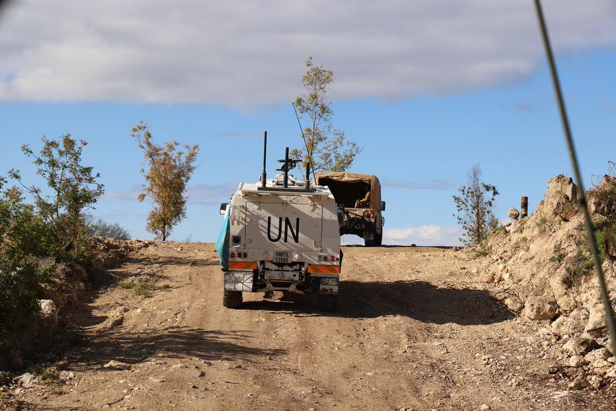 🧵 UNIFIL peacekeepers remain on the ground, maintaining stability along the Blue Line. Hundreds of patrols are conducted daily—many jointly with @LebArmy_Official, others independently, but always in coordination and in line with Resolution 1701.