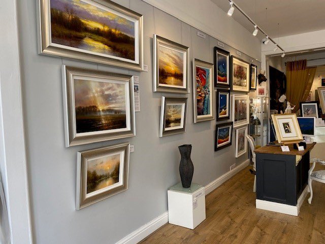 The Courtyard Fine Art Lounge tweet media
