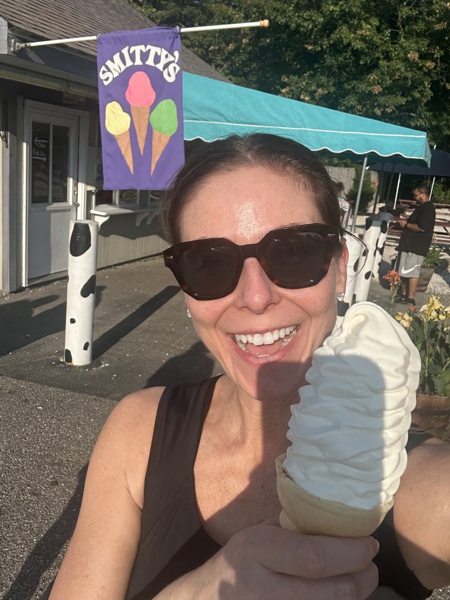 MassEOED's tweet image. July is Ice Cream Month in Massachusetts and there’s no better way to celebrate than by hitting the #IceCreamTrail!
Interim Economic Development Secretary Ashley Stolba kicked it off with a visit to Smitty’s Ice Cream, a beloved local business with several Cape Cod locations.…