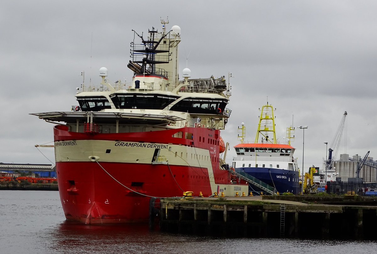 jac61941964's tweet image. Grampian Derwent, offshore support vessel and UKD Orca dredger, berthed at Northumbria Quay today.
#Tyne
#Ships