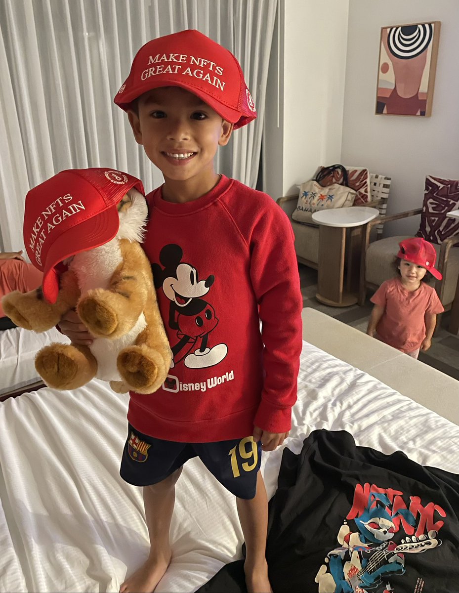 I had the honor to meet <a href="/DegenFounder/">Degen Founder | 🐰🕳️</a> and the <a href="/RoguesNFT/">Rogues</a> team in Miami. 🏝️It’s been a long time coming and without question, what’s being built will revolutionize the whole space. 🙌🏽🍾 The kids love it! It’s a generational ting😁🔥 What’s real never dies 🫡🏀⚽️🏈 #LFGR #JNGL 😉😉