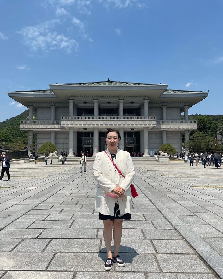 <저 인지연이 평생 하지 않는 것 세 가지>

가 있습니다.

첫째, 술과 담배 그리고 대마초 및 마약

둘째, 골프

셋째, 외제차 타지 않습니다.

기독교인이며, 제가 제 몸을 해치지 않기 때문에 저는 술, 담배 하지 않습니다.
게다가 맥주 한 모금만 마셔도 전신이 빨갛게 익은 새우처럼 됩니다.