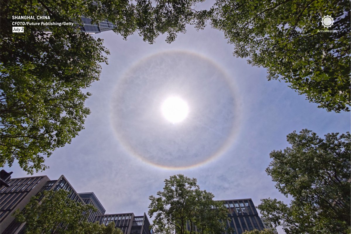 accuweather's tweet photo. Shanghai sky shimmers with a stunning solar halo! 🌞✨ https://t.co/hQ79HGJZSO