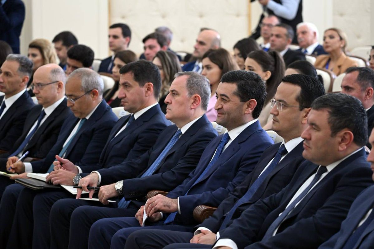 Shavkat Mirziyoyev's Press-service (@president_uz) on Twitter photo Following the talks, President Shavkat #Mirziyoyev and President <a href="/azpresident/">İlham Əliyev</a> adopted a Decision of the second meeting of the Supreme Interstate Council.
In their presence various bilateral documents were exchanged in the sphere of political and economic cooperation, Following the talks, President Shavkat #Mirziyoyev and President <a href="/azpresident/">İlham Əliyev</a> adopted a Decision of the second meeting of the Supreme Interstate Council.
In their presence various bilateral documents were exchanged in the sphere of political and economic cooperation,