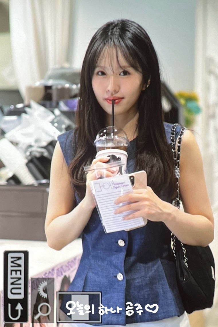 250702 pre

🎂🍰🤍

#아일리원 #ILY1 #アイリーワン
#하나 #HANA #ハナ