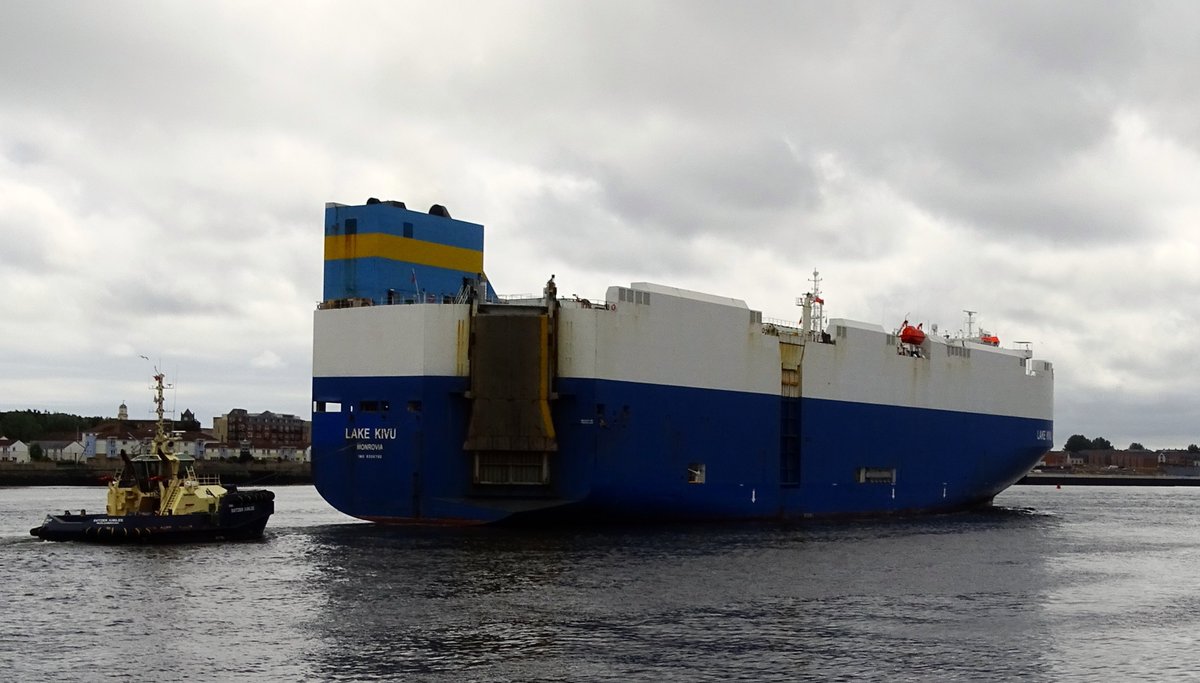 jac61941964's tweet image. Vehicles carrier Lake Kivu arriving at the Port of Tyne today.
#Tyne
#Ships