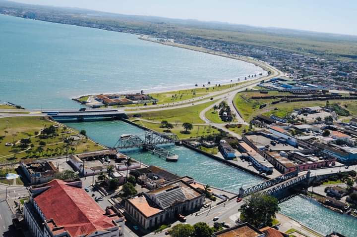 Más que una ciudad: 🌆 Matanzas es también una provincia con paisajes diversos, desde playas hasta montañas. ¡Un destino que lo tiene todo!📍😍
cuba.travel/destinos/matan…
#VaraderoTravel #Varadero #Matanzas #CubaUnica
