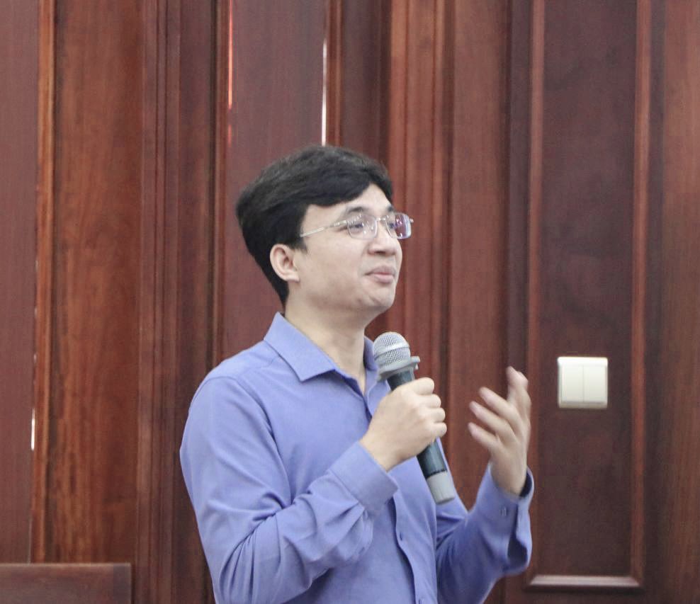 CCputhearath's tweet photo. It’s a good time to present Circular City Concept and Actions Implementation to a total of 63 relevant officials and stakeholders from 8 capital and secondary cities in Kampong Cham.
#Sustainable #Circular #Cities
#CircularEconomy https://t.co/rn145rMxqC