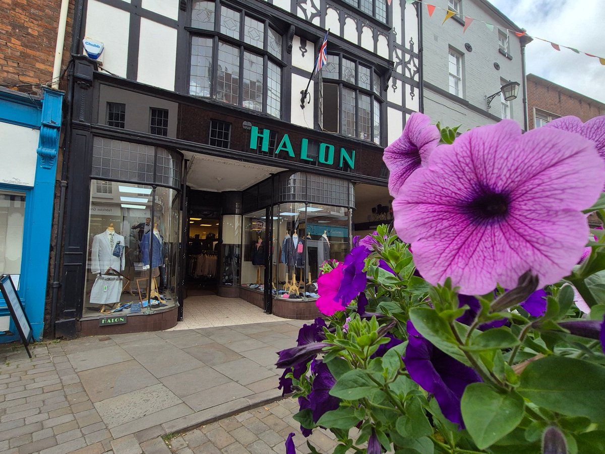 OriginalShrews's tweet image. It's only fitting that for our Independent’s Week, we spotlight one of #Shrewsbury’s longest-standing independent retailers: @HalonMenswear
Halon offers menswear and tailoring expertise drawn from 120 years of heritage in the business.
📍 Visit them at 46/47 High Street