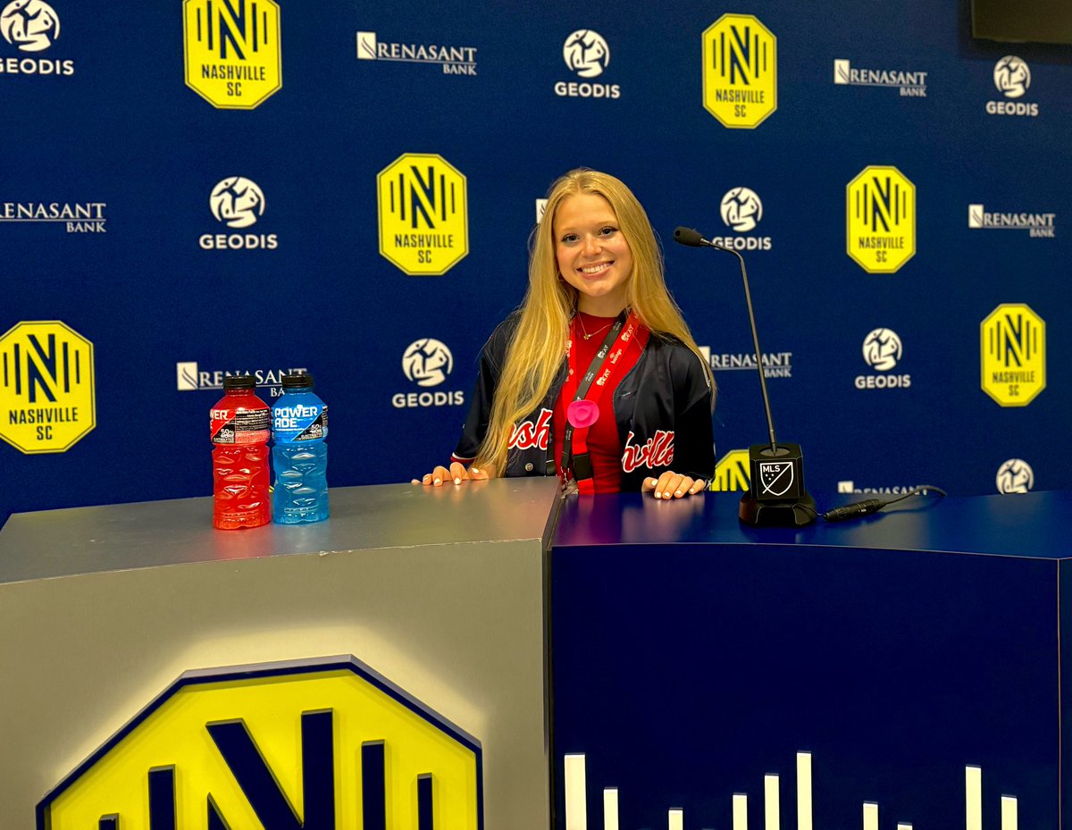 gracejeffer's tweet image. Just had the coolest experience interning at the SEAT 2025 (Sports & Entertainment Alliance in Technology) Conference. I am grateful to have met so many amazing people and be exposed to new, innovative technology that is transforming the world of sports and media. Never have I…