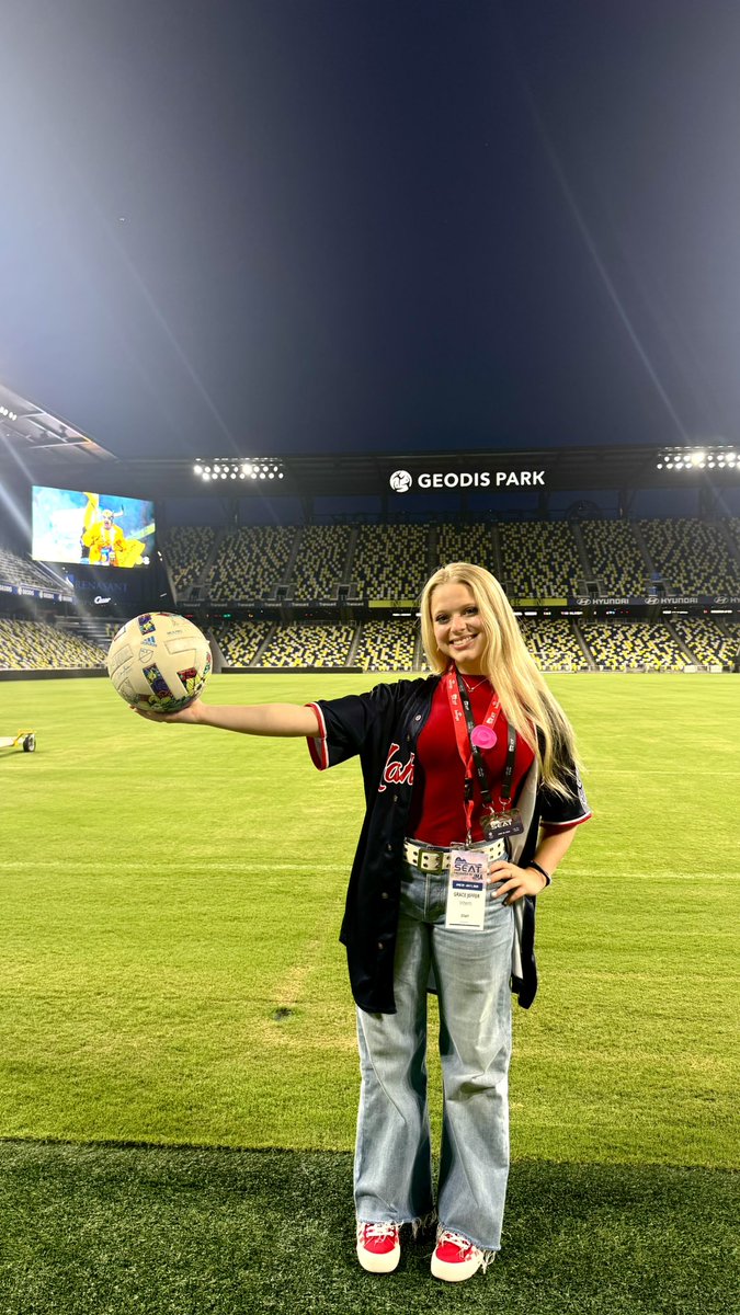 gracejeffer's tweet image. Just had the coolest experience interning at the SEAT 2025 (Sports & Entertainment Alliance in Technology) Conference. I am grateful to have met so many amazing people and be exposed to new, innovative technology that is transforming the world of sports and media. Never have I…