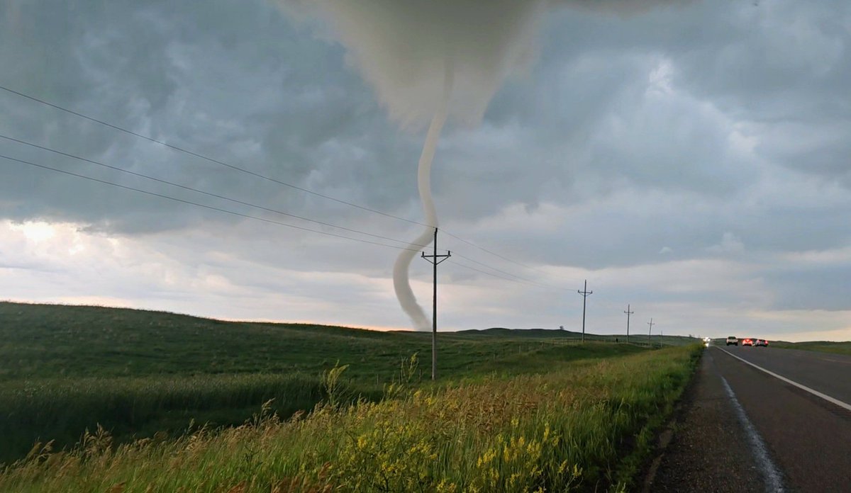 CoreyGerkenWX's tweet image. Every tornado is TOTY, but South Dakota pulled off the tornado of a lifetime.