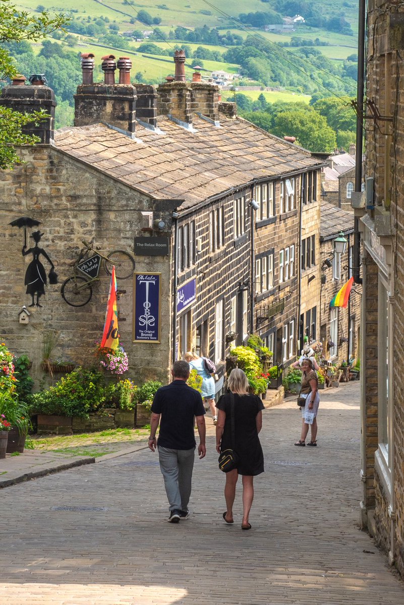 AFowlerPhoto's tweet image. Summer in Haworth.