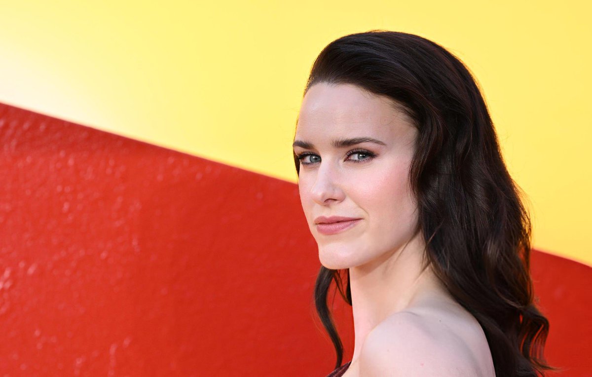 ياساحر البسمة أساهرك نجمة ..