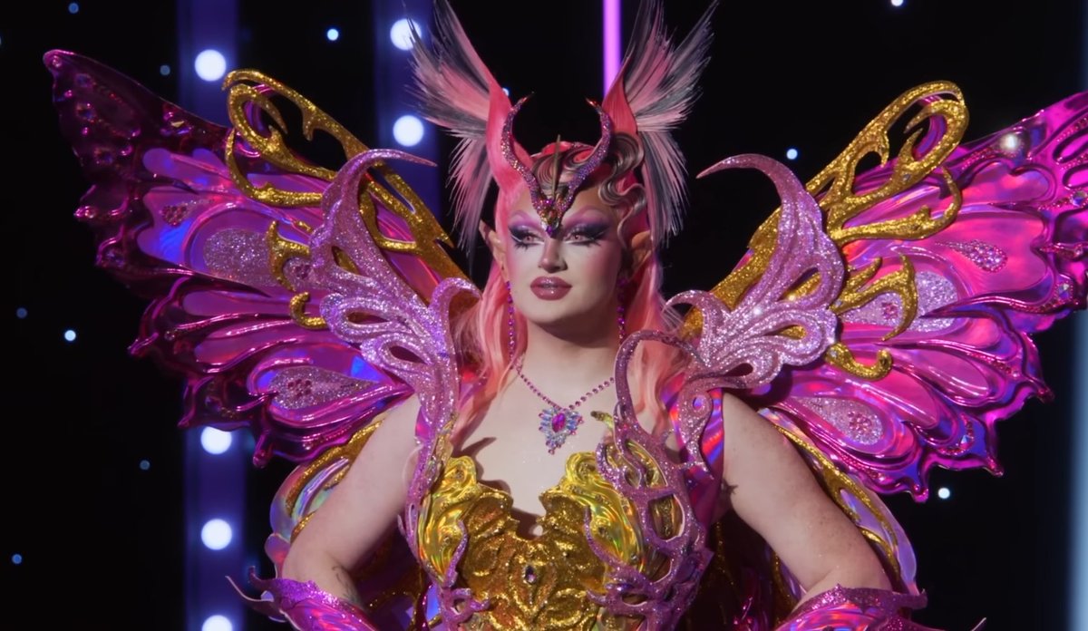 eternalmarty's tweet photo. Why tf did Irene EAT everyone up in the final bracket entrance looks oh my god. 🔥🔥🔥 #AllStars10 https://t.co/aLCnmT4A8f