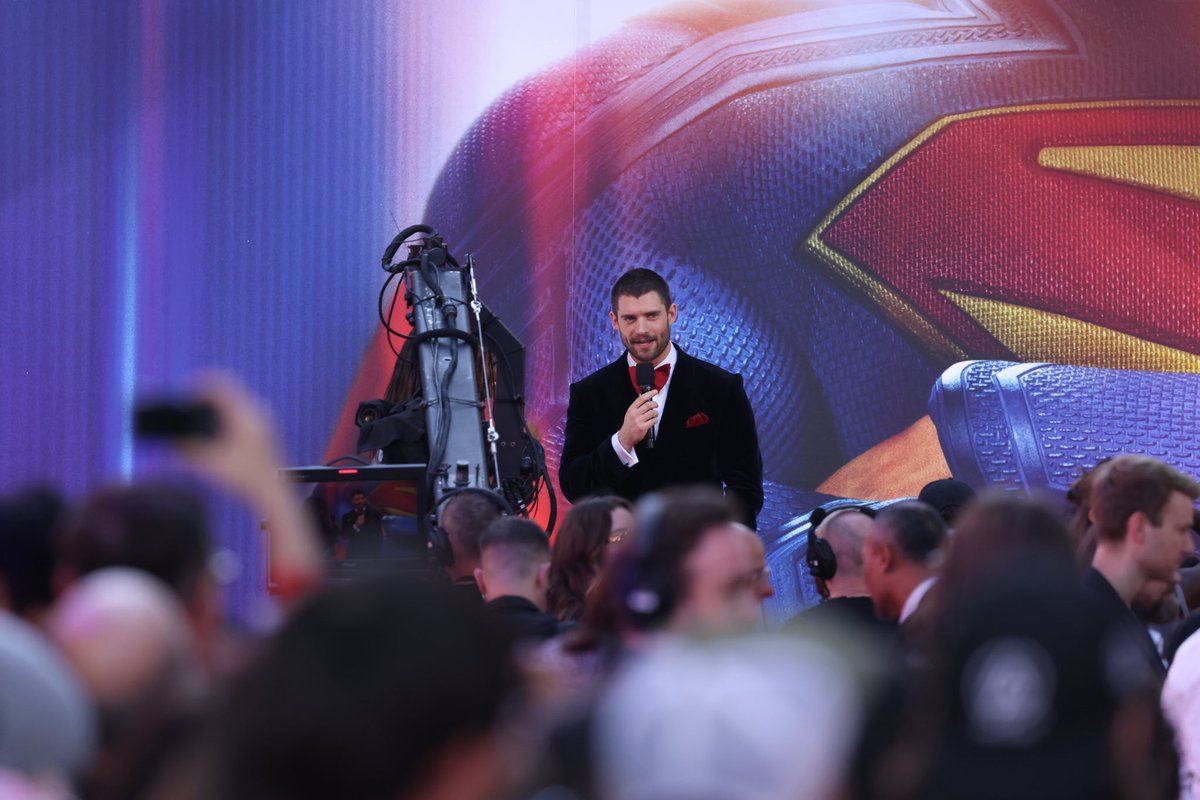 roycegraff's tweet photo. Just spotted David Corenswet at the official #Superman premiere in London! 🔥 The Man of Steel is looking iconic. https://t.co/AGZDUe924A