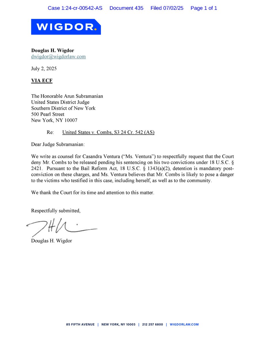 RonaldRichards's tweet image. Another twist, the woman who was paid $30,000,000 total, $20,000,000 from Combs and $10,000,000 from the International Continental Hotel, is opposing his release on bail. Nothing surprises me at this point. See her papers below. Very rare for a witness to weigh in through…
