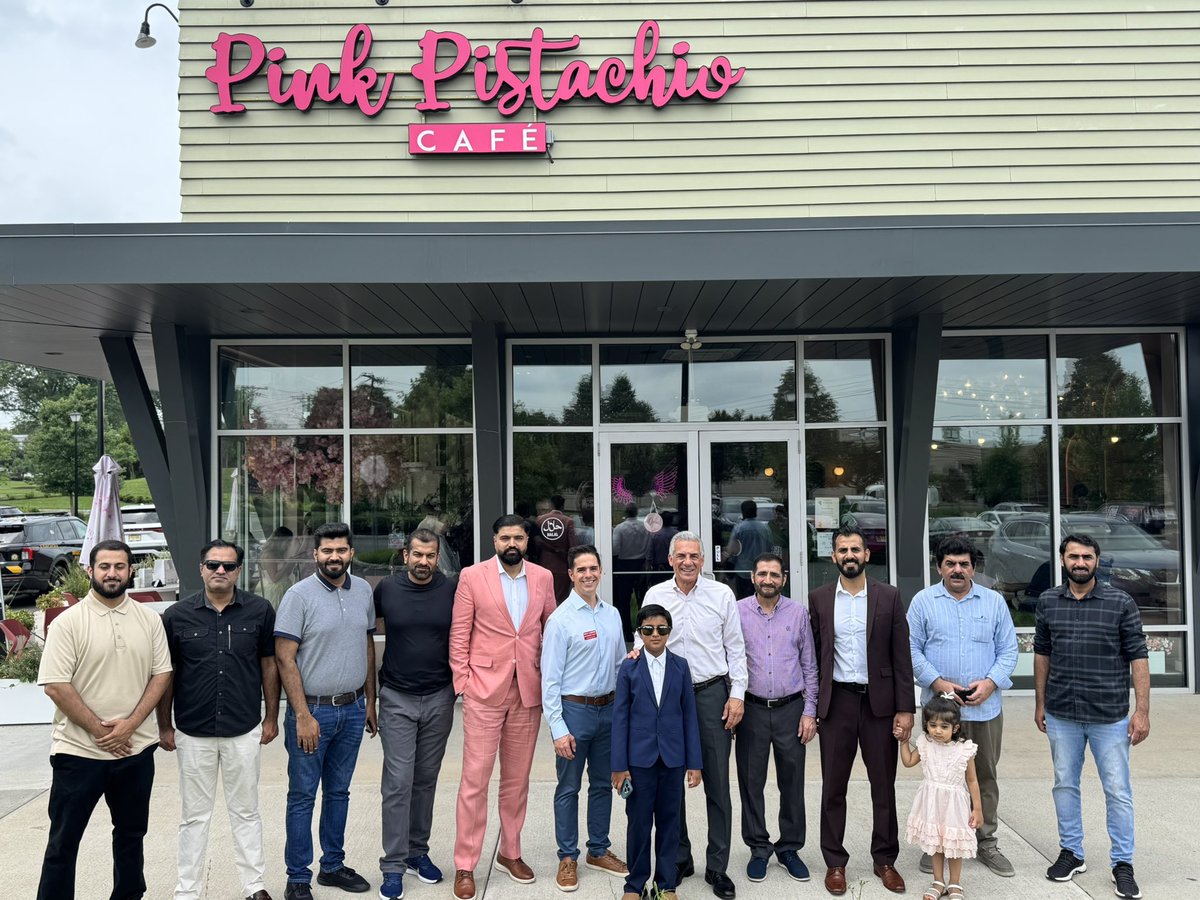 MSCM4Somerset's tweet image. This morning, Nick joined @Jack4NJ at a campaign event at the Pink Pistachio Cafe, a great local business in Franklin Township. The local leaders in attendance are ready for change in Somerset County and New Jersey!