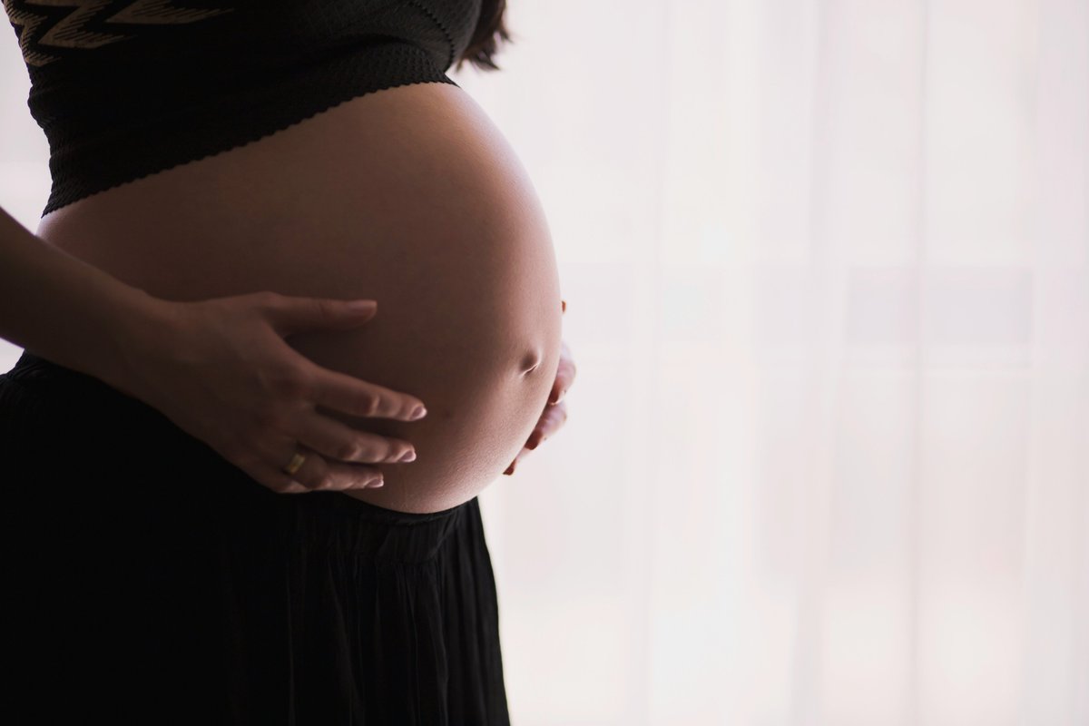 WashUONR's tweet image. A collaboration among @bencwarner and Chenyang Lu @WashUengineers along with @Englandsk785 and Peinan Zhao @WashU_OBGYN shows sleep patterns in people experiencing pregnancy can effectively predict preterm birth.

#WashUNeuroCommunity

bit.ly/4ns79bn