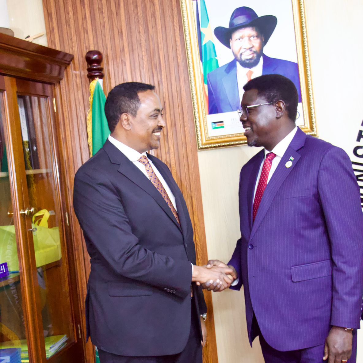 DrWorkneh's tweet image. Arrived in Juba, South Sudan for a two-day mission focused on progress implementation of the Revitalized Agreement on the Resolution of the Conflict in South Sudan (R-ARCSS), and underscoring the critical need for its timely and full execution. In my initial meeting with H.E.…