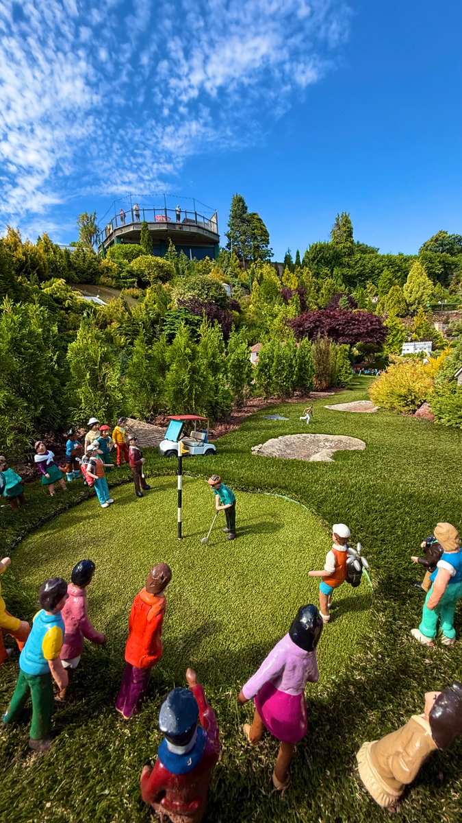 The little folk are teeing off and soaking up the perfect weather—fore! ☀️🏌️‍♀️⛳️

model-village.co.uk

#golf #modelvillage #miniatures #devon