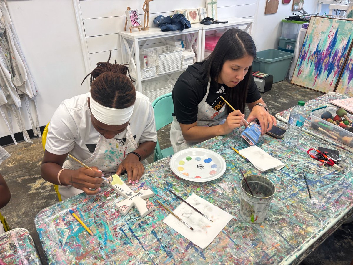 SouthernMissWBB's tweet image. Work hard. Play harder!
Take a look at a few of our summer team-building sessions!
#ELEVATE | #SMTTT