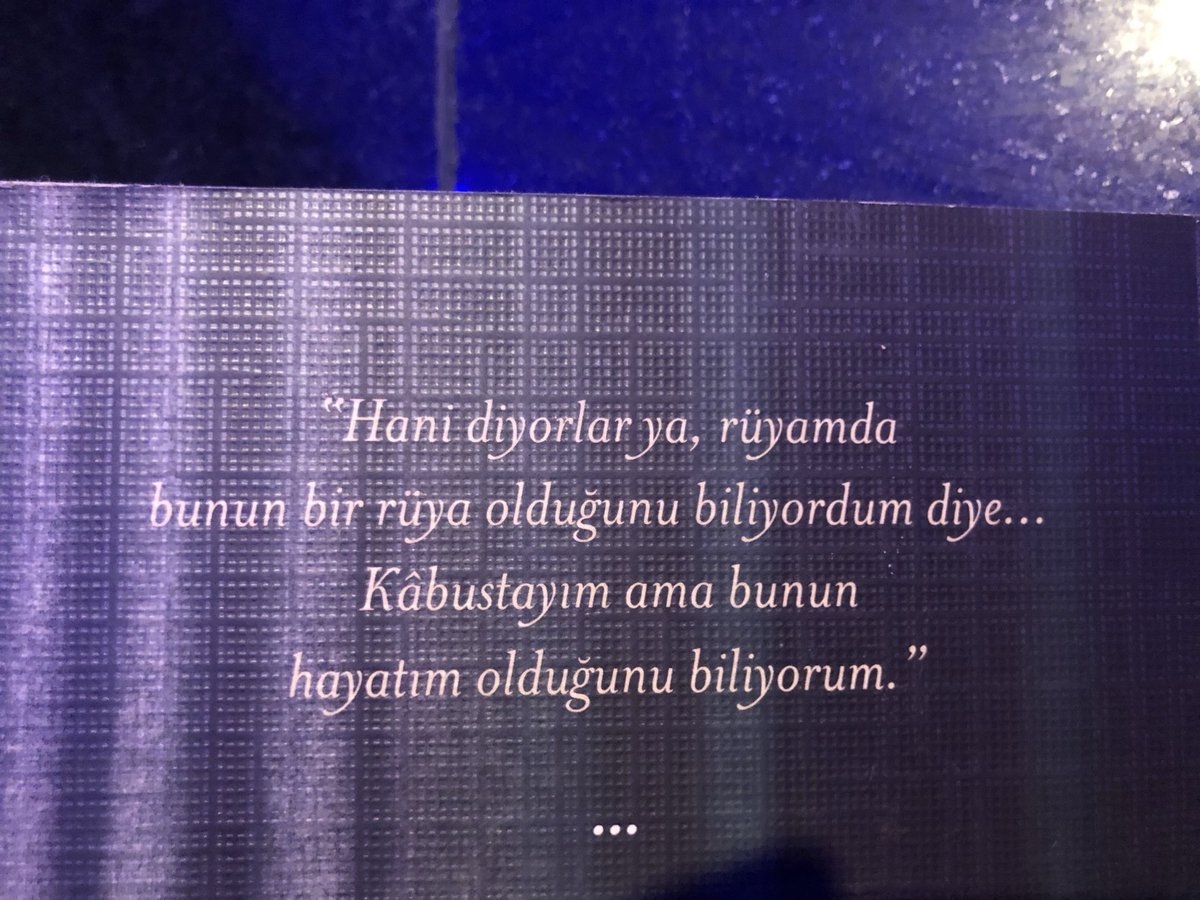Alt tarafı kitabın arkasına bakmak istemiştim hayatımla karşılaştım