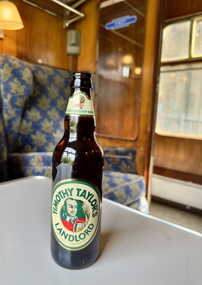 Iskra1234's tweet image. A glorious afternoon behind D1015 Western Champion from Carlisle to Crewe via Settle courtesy of @Vintag_Trains . A stunning journey, comfortable carriages and a very hospitable onboard crew. I’ll be back 😀