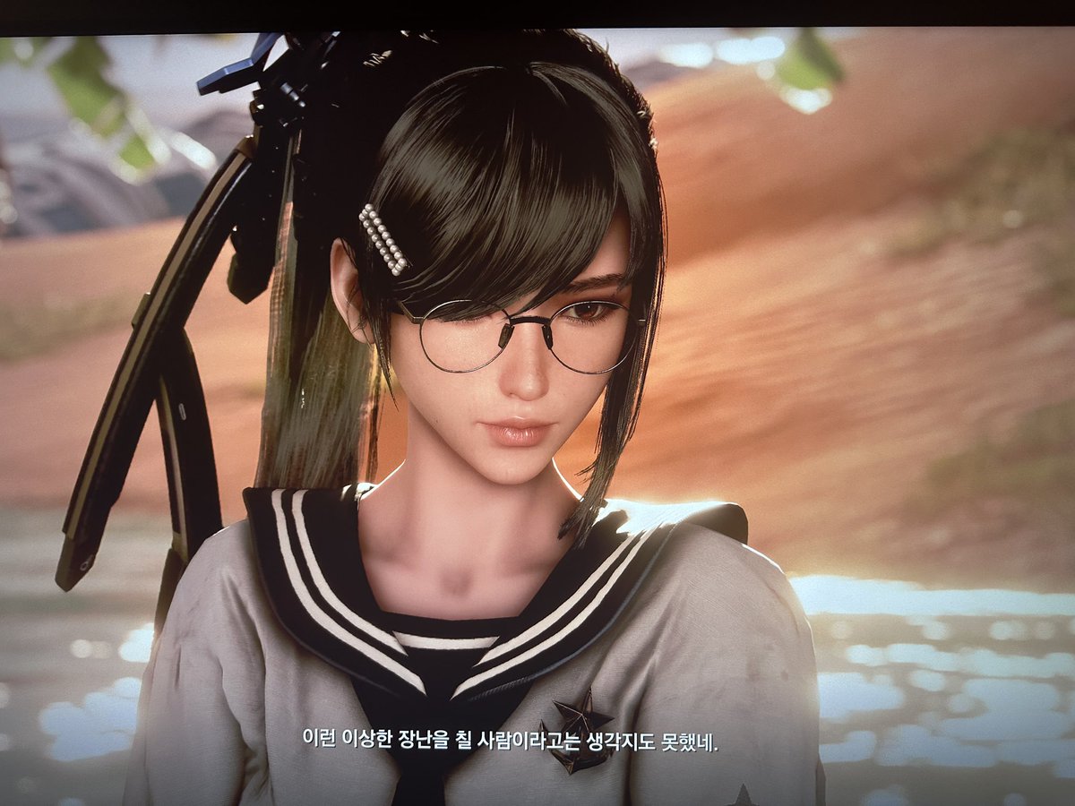 너무 재밌는데
생활리듬 다 꼬이네☹️☹️
내일 일찍 일어나야 되는데