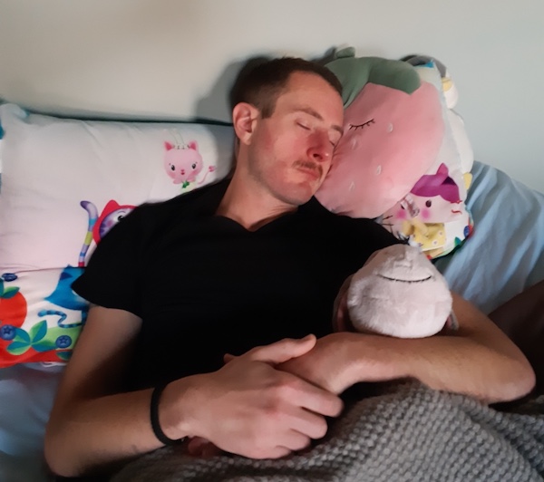 In training for the 200 mile Sinister Sport SOO, our columnist has run over 200 miles and done the whole thing, as a parent, without injury. What's his secret and how can it immediately help you?
Read this, for Three Secret Habits Revealed: irun.ca/community/200-…