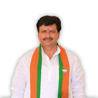 Dheeraj Dwivedi (@dheerajdwivbjp) on Twitter photo मध्य प्रदेश के सतना लोकसभा क्षेत्र से माननीय सांसद श्री <a href="/GaneshSingh_in/">Ganesh Singh</a> जी को जन्मदिवस की हार्दिक बधाई एवं शुभकामनाएं।
प्रभु श्री राम जी से आपके उत्तम स्वास्थ्य और दीर्घायु जीवन की मंगलकामना करता हूं। मध्य प्रदेश के सतना लोकसभा क्षेत्र से माननीय सांसद श्री <a href="/GaneshSingh_in/">Ganesh Singh</a> जी को जन्मदिवस की हार्दिक बधाई एवं शुभकामनाएं।
प्रभु श्री राम जी से आपके उत्तम स्वास्थ्य और दीर्घायु जीवन की मंगलकामना करता हूं।