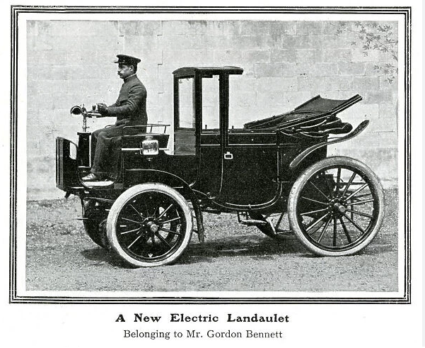 Le 5 juillet 1910 décès à Paris de Louis Duchastelet médecin parmi ses clients le roi Alphonse XIII d’Espagne, il meurt écrasé par sa « landaulet électrique » toute neuve qui a démarré toute seule, 7e division du cimetière Saint-Vincent