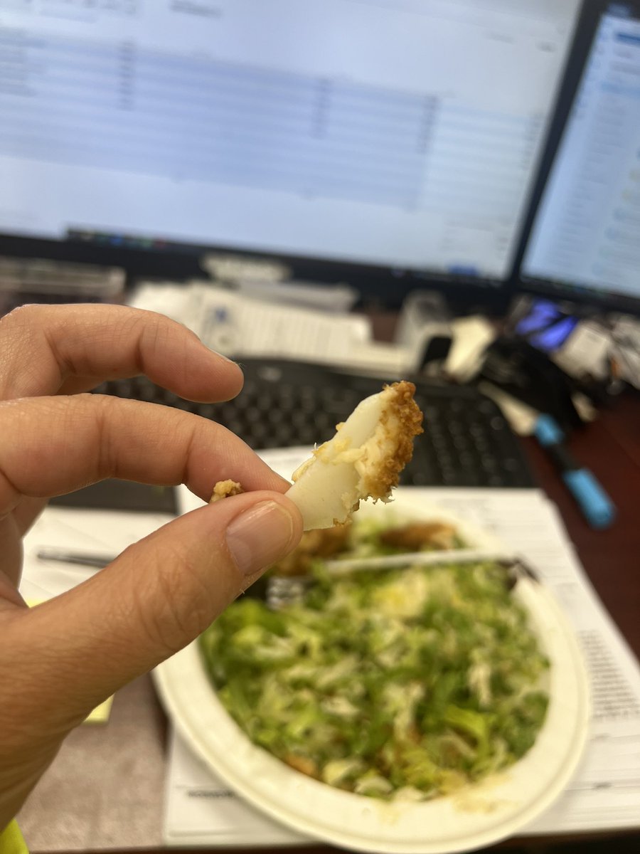 dgrasso01's tweet photo. @RealGoodFoods look at what I just found in my chicken tender. I couldn’t even cut through it with a knife!! How is this good for us?! https://t.co/Ef9BBKGSnC