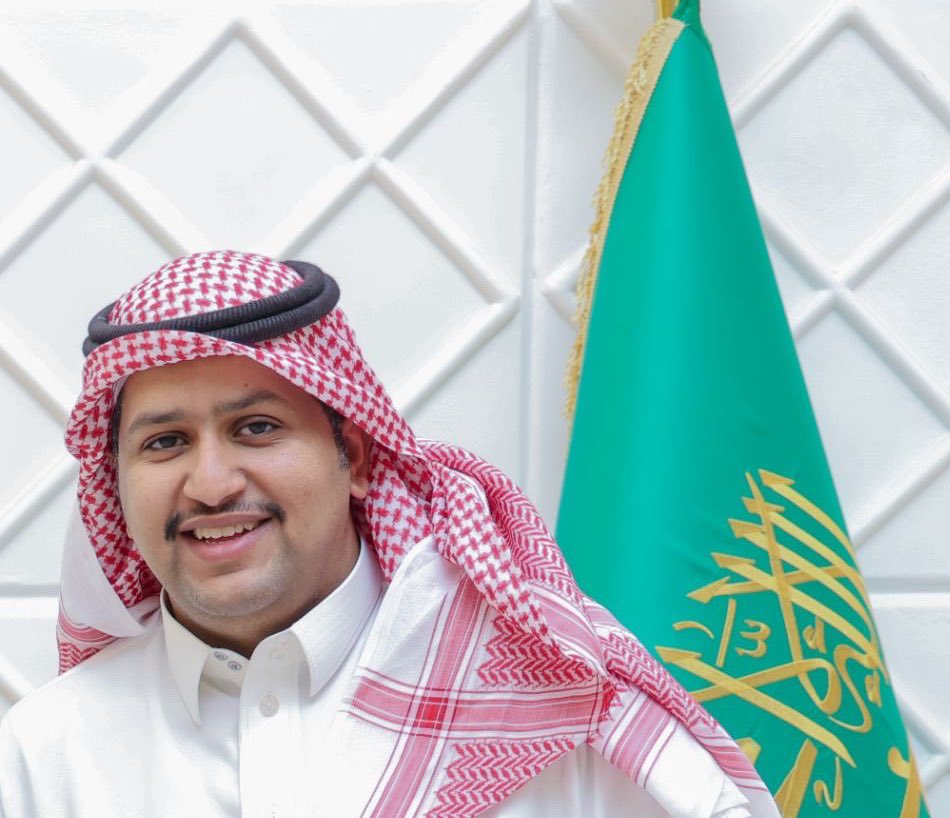 أسرة آل شويمان tweet media