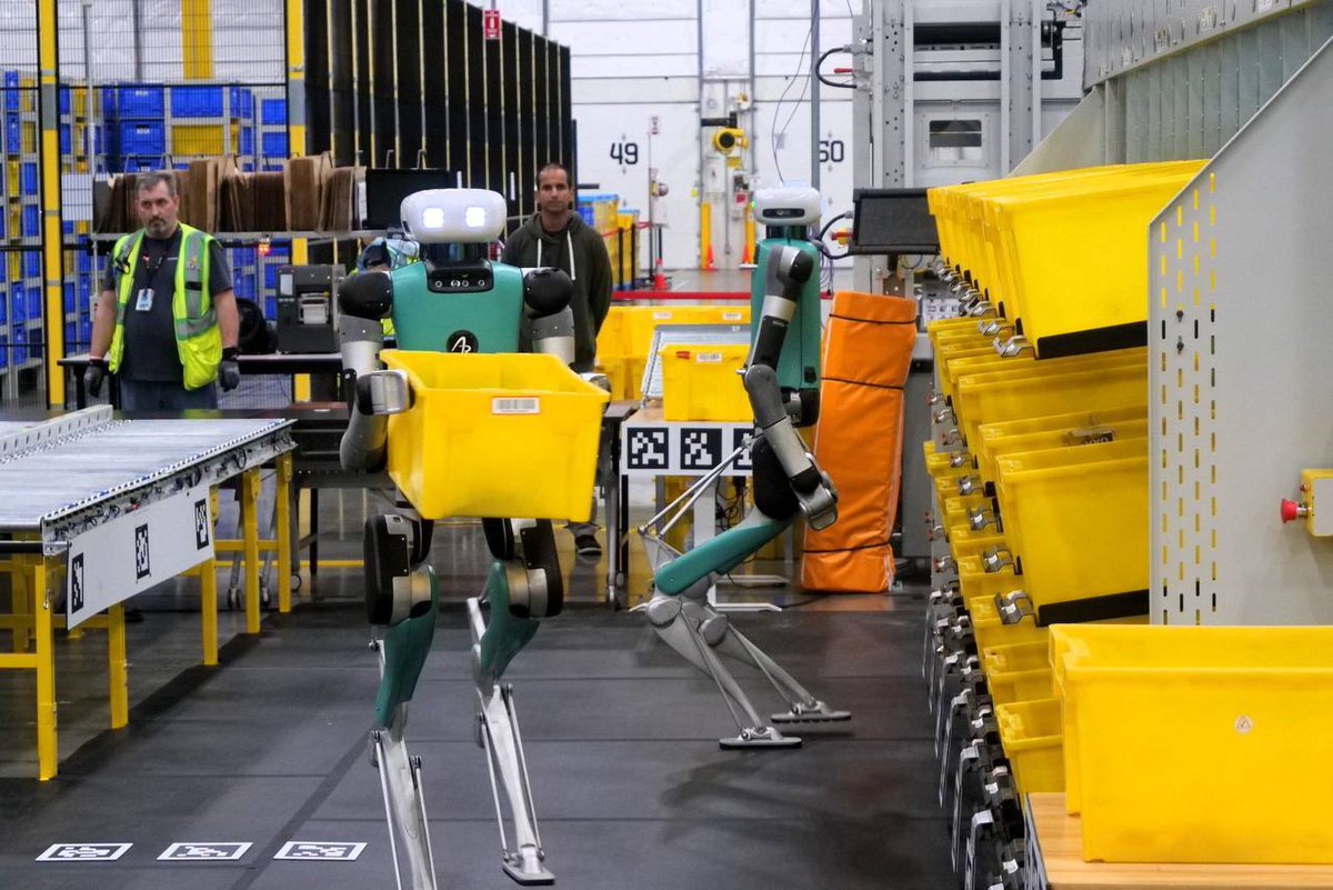 π¨ BREAKING: Amazon lancia il milionesimo robot e presenta l'IA "DeepFleet" per migliorare l'efficienza delle consegne.