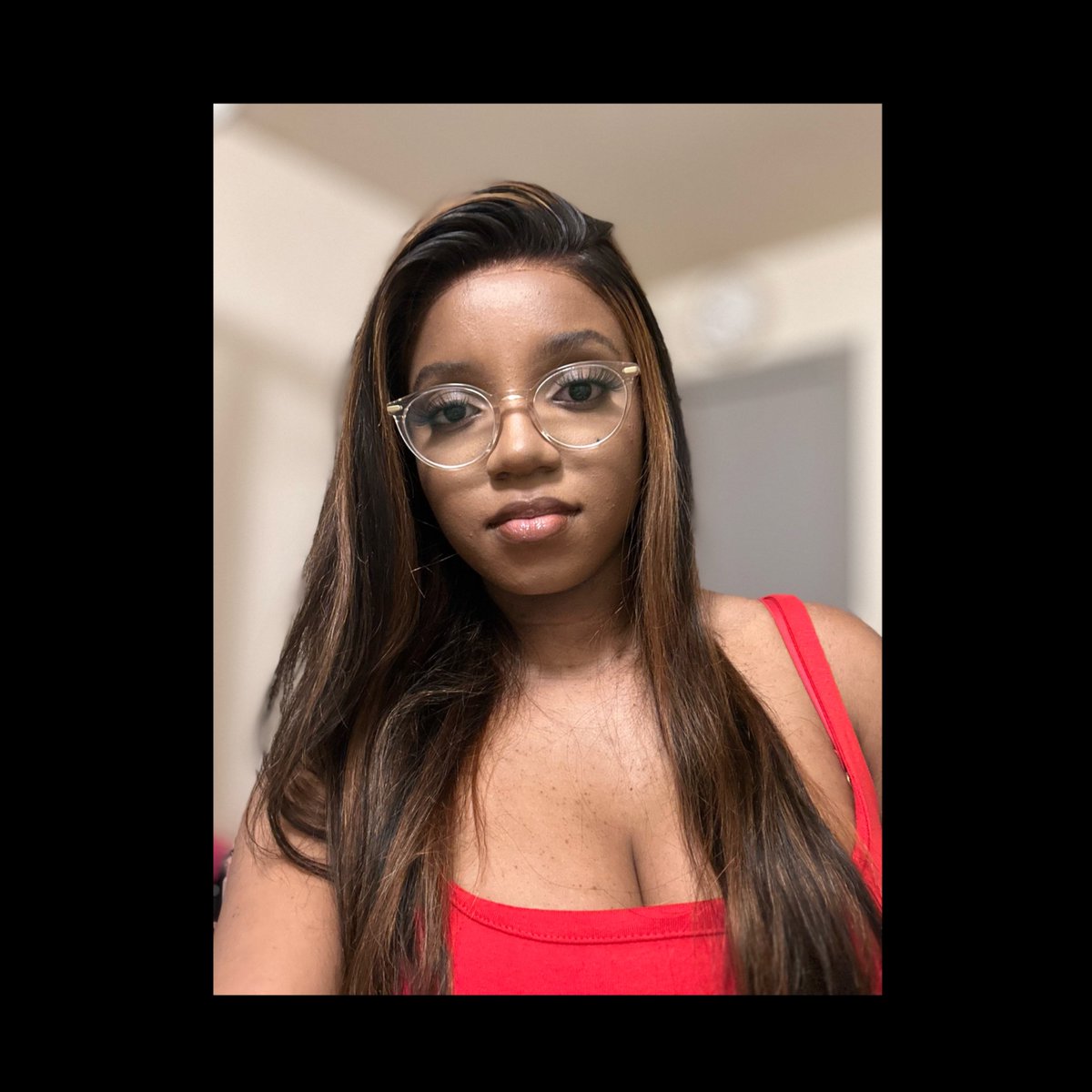 Mazose__'s tweet photo. I just realised that I have an account over here 🥲😂😂😂 

So hi! 👋🏾 

And bye again. 👋🏾 https://t.co/vhEPvcmZzH