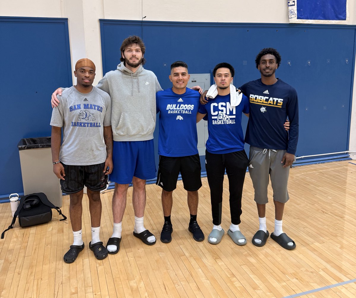 Mike Marcial (@coachmarcial) on Twitter photo DAWGS back home!
• Isaiah Cabrera 22’ finished career <a href="/HCCMBB/">Holy Cross MBB</a> Comms BA 🎓
• Pearse Uniacke 22’ finished career <a href="/SFState_MBB/">SF State Men’s Basketball</a> Business BA 🎓
• Saveon Campbell 23’ Comms AA-T major.
• Pawllos Habtom 24’ going into Sr. Yr <a href="/UCMercedMBB/">UC Merced Men’s Basketball</a> Business major DAWGS back home!
• Isaiah Cabrera 22’ finished career <a href="/HCCMBB/">Holy Cross MBB</a> Comms BA 🎓
• Pearse Uniacke 22’ finished career <a href="/SFState_MBB/">SF State Men’s Basketball</a> Business BA 🎓
• Saveon Campbell 23’ Comms AA-T major.
• Pawllos Habtom 24’ going into Sr. Yr <a href="/UCMercedMBB/">UC Merced Men’s Basketball</a> Business major