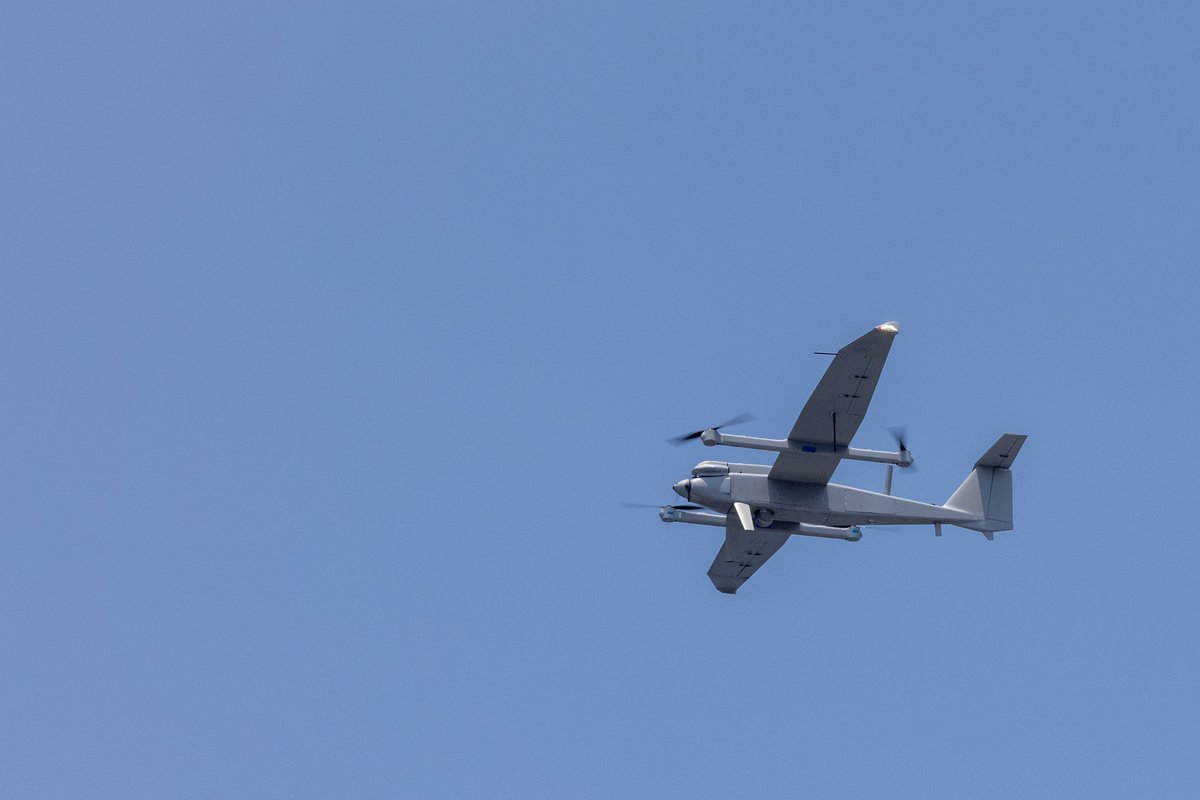22nd_MEU's tweet image. Jump 20
Contractors from AeroVironment partner with #22ndMEUSOC to conduct UAS operations during COMPTUEX on the @USNavy #USSSanAntonio while underway in the Atlantic Ocean.