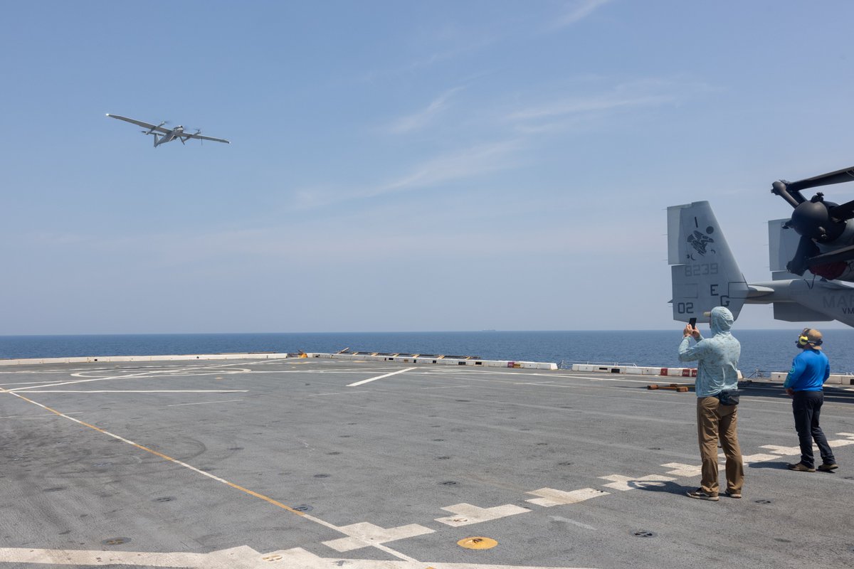 22nd_MEU's tweet image. Jump 20
Contractors from AeroVironment partner with #22ndMEUSOC to conduct UAS operations during COMPTUEX on the @USNavy #USSSanAntonio while underway in the Atlantic Ocean.