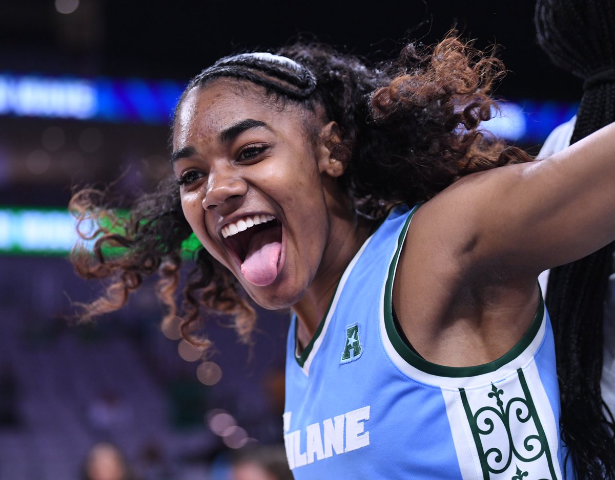 GreenWaveWBB's tweet image. 𝐖𝐞𝐥𝐜𝐨𝐦𝐞 𝐭𝐨 𝐇𝐲𝐩𝐞 𝐖𝐞𝐝𝐧𝐞𝐬𝐝𝐚𝐲 👏
Keeping the energy throughout the offseason 😤
#RollWave🌊