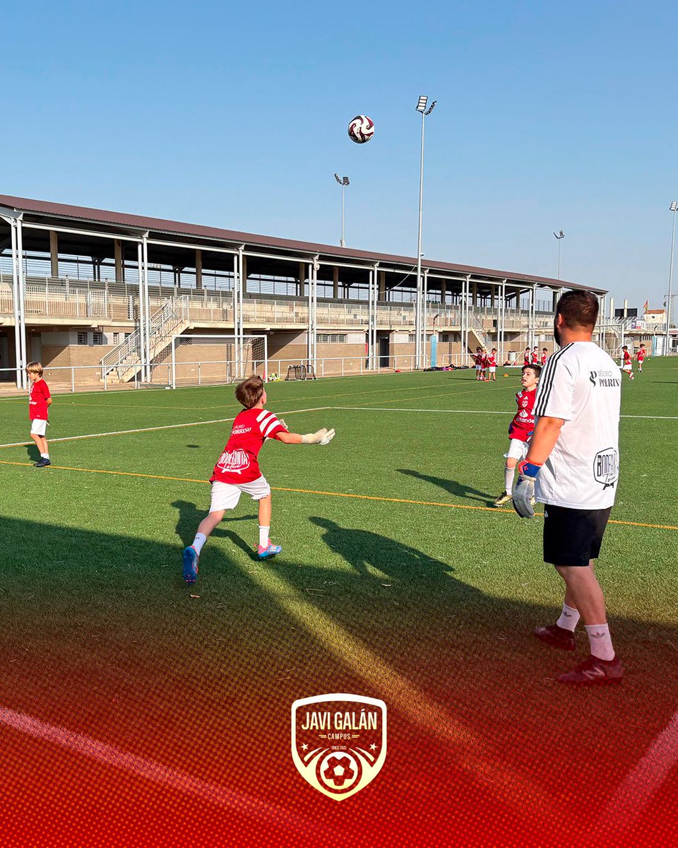 💥 ¡Así se vive el fútbol en el Campus Javi Galán! 

🥹❤️ ¡Aquí se viene a disfrutar, aprender y vivir el fútbol con valores!

Una experiencia inolvidable, ¡nos vemos mañana! 😍⚽️

#CampusJaviGalán