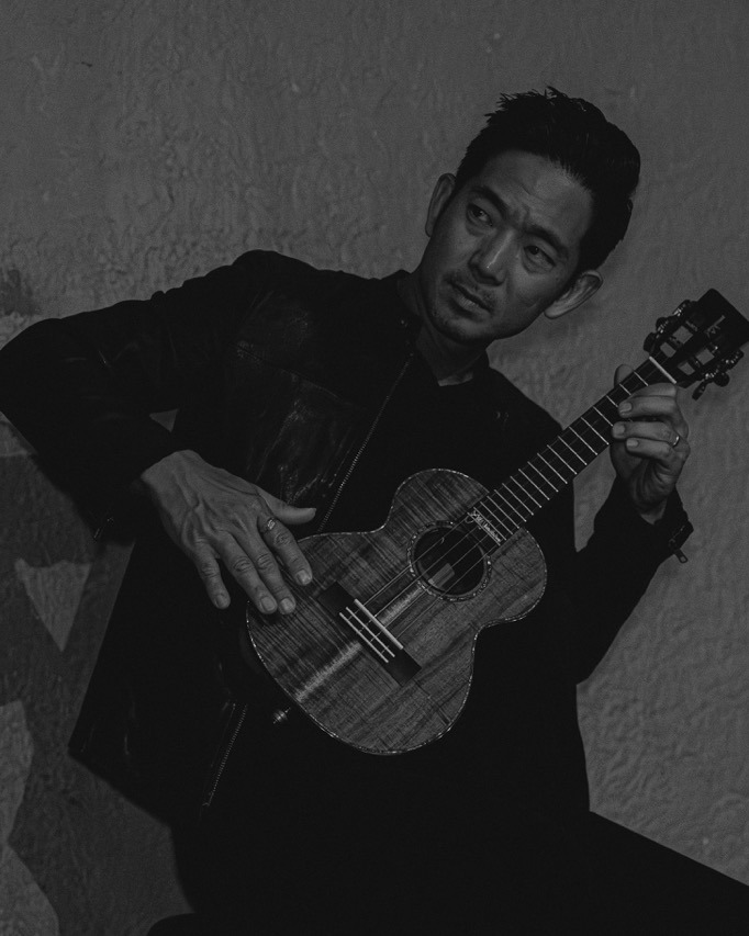 Ukulele marvel <a href="/JakeShimabukuro/">Jake Shimabukuro</a> takes the <a href="/colo_chautauqua/">Colorado Chautauqua</a> stage on July 16th &amp; tickets are flying! 🪽

Grab yours today at this link. ~ loom.ly/mj19Or0

Presented by Z2 Entertainment &amp; <a href="/973KBCO/">97.3 KBCO</a>.