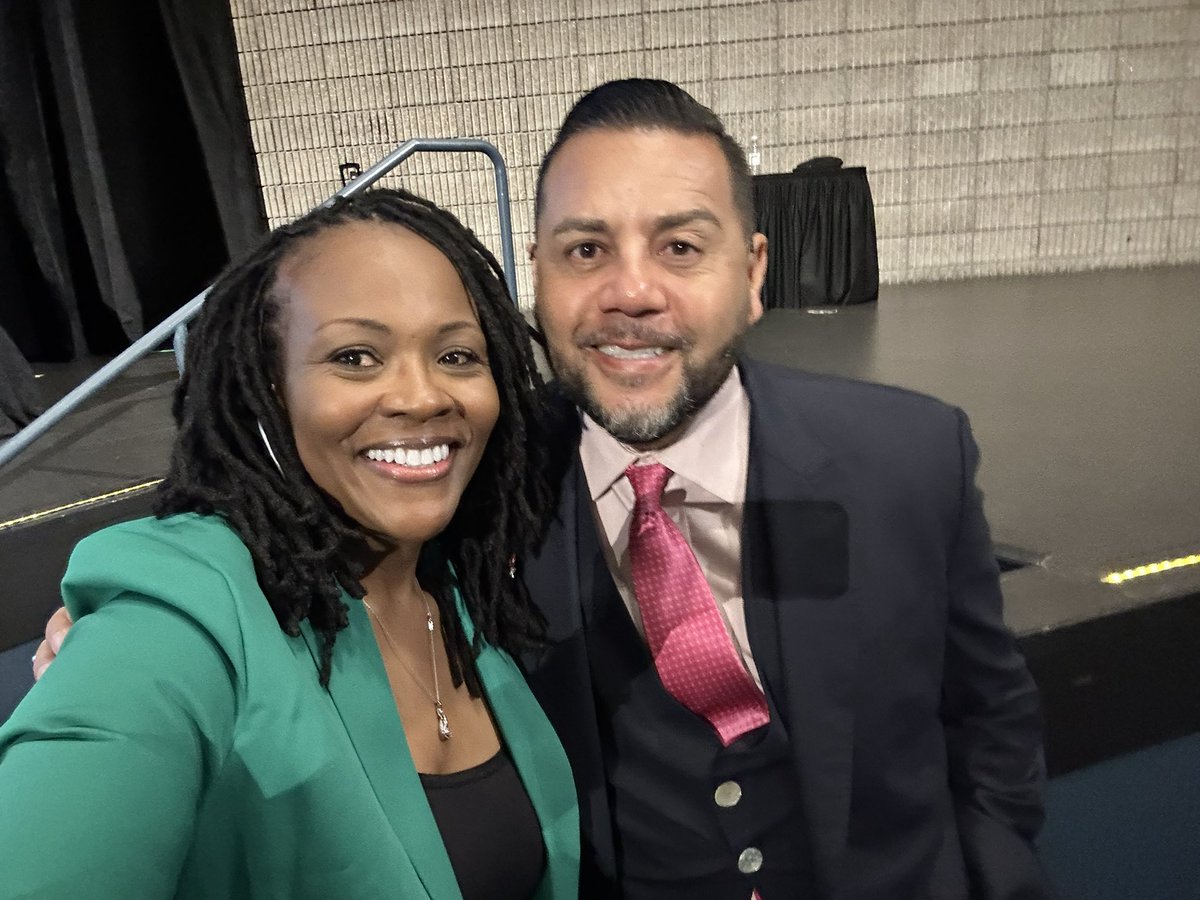 Anisa Baker-Busby, Ed.D. (@anisabusby) on Twitter photo Ending day 3 of the Atlanta PLC with a bang, with a fire keynote from Luis Cruz addressing the need to overcome resistance in our schools. <a href="/SolutionTree/">Solution Tree</a> Ending day 3 of the Atlanta PLC with a bang, with a fire keynote from Luis Cruz addressing the need to overcome resistance in our schools. <a href="/SolutionTree/">Solution Tree</a>