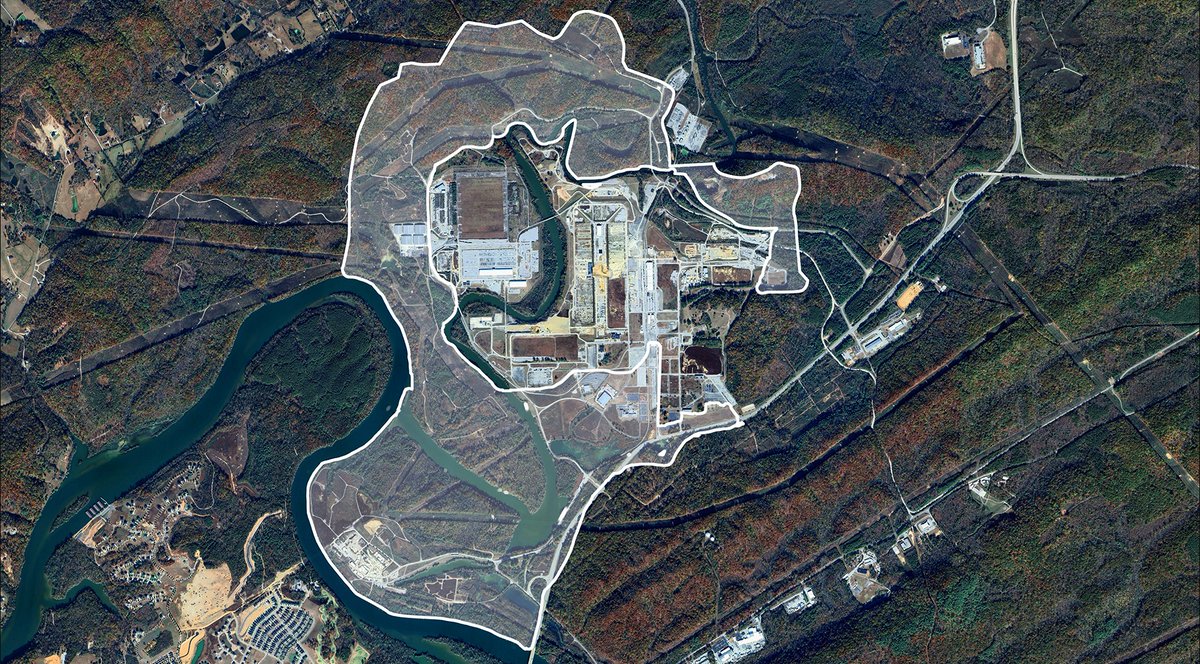 DOE Oak Ridge Office of Environmental Management (@oakridgeoffice) on Twitter photo We recently signed a document with <a href="/EPA/">U.S. EPA</a> and <a href="/TNEnvironment/">TNEnvironment</a> leaders confirming soil cleanup is complete in Zone 1 at the East Tennessee Technology Park, enabling the reuse of land for continuing economic development. Learn more about this accomplishment ⬇️
energy.gov/em/articles/ep… We recently signed a document with <a href="/EPA/">U.S. EPA</a> and <a href="/TNEnvironment/">TNEnvironment</a> leaders confirming soil cleanup is complete in Zone 1 at the East Tennessee Technology Park, enabling the reuse of land for continuing economic development. Learn more about this accomplishment ⬇️
energy.gov/em/articles/ep…
