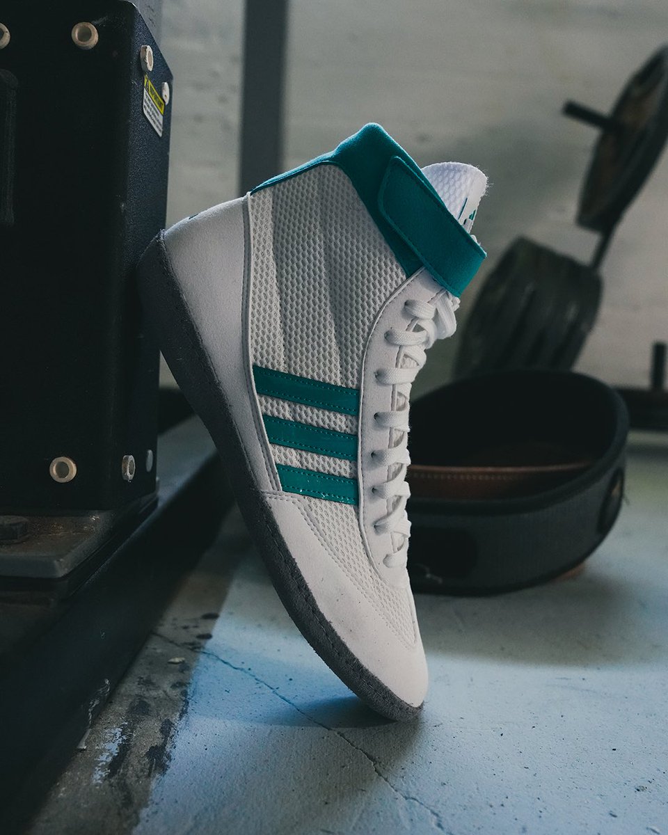 AdidasWrestling's tweet photo. Vintage vibes. Timeless speed.
Combat Speed never goes out of style.
Shop: https://t.co/UxSNLNBmT8
#CombatSpeed #wrestlingshoes #AdidasWrestling https://t.co/gVjGpzTNbj