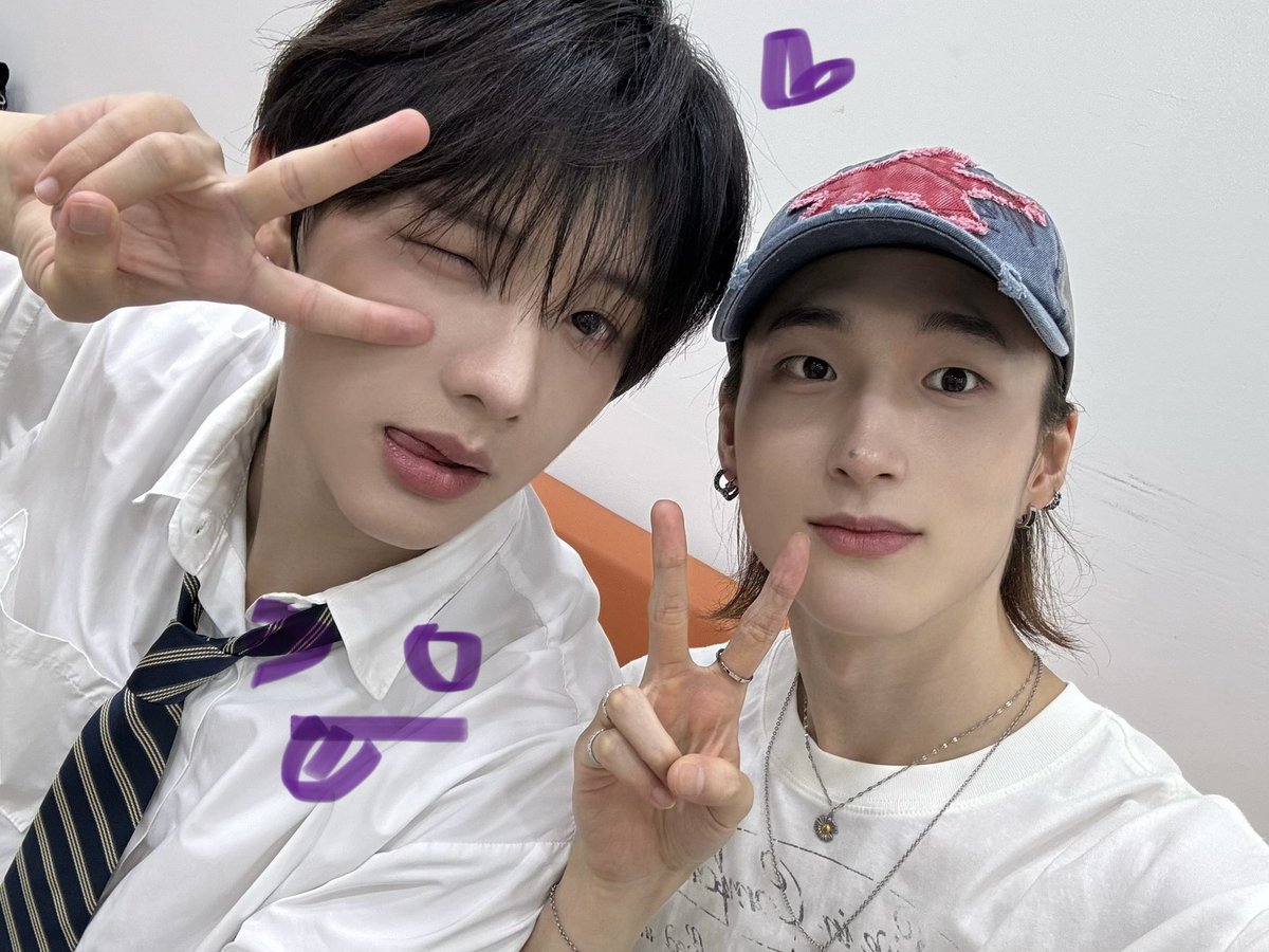 kwaqhaumn's tweet photo. Thank you udah support X-Unit hyung https://t.co/9Nf4pk4LMd