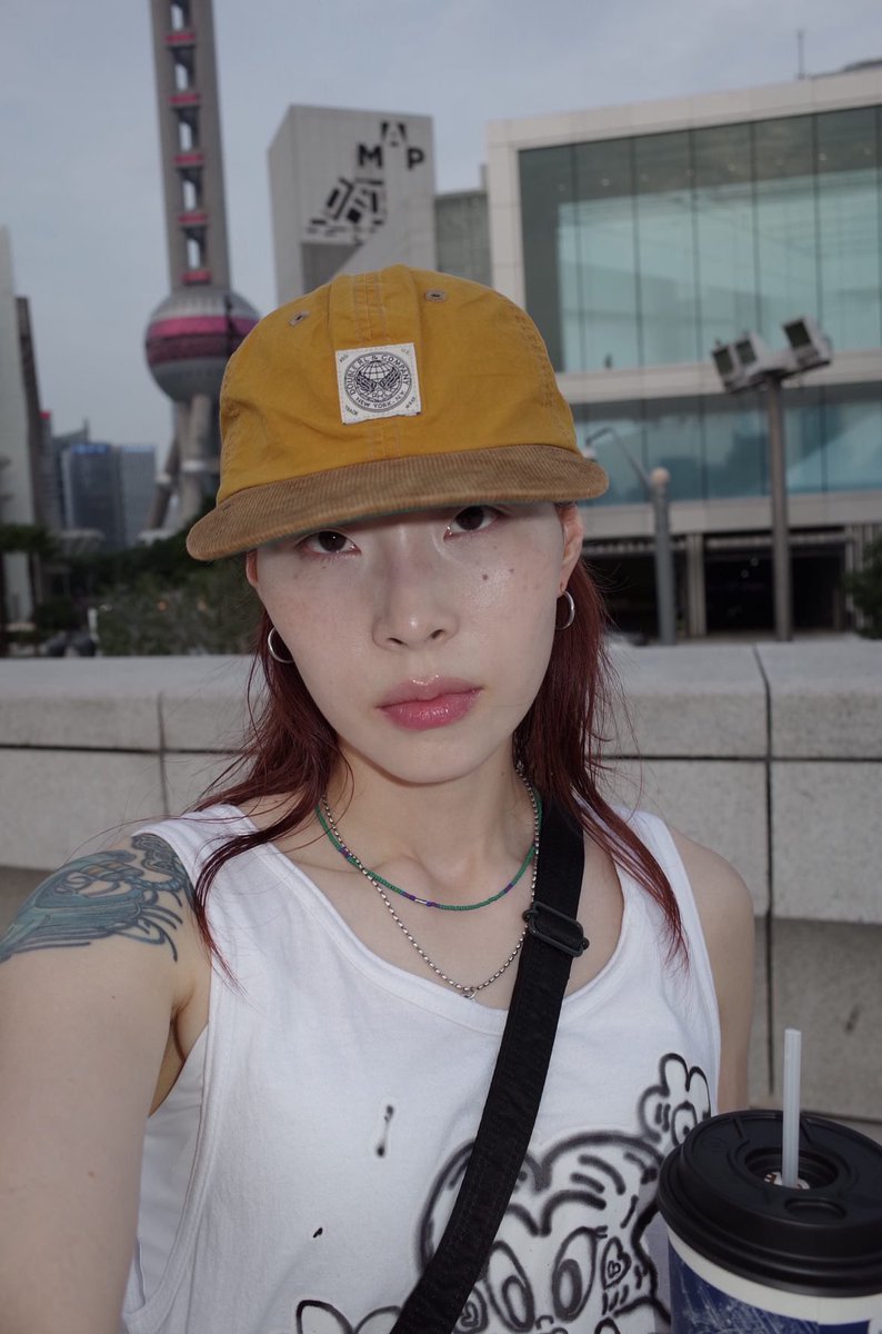 캄 tweet media